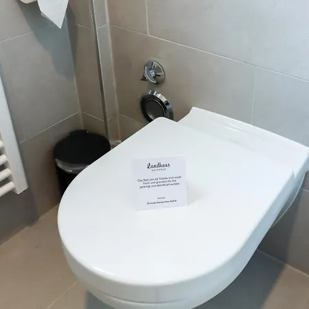 Hochwertige Mit Sonnenterrasse & Gartenblick, Nur Wenige Gehminuten Zum Шарбойц