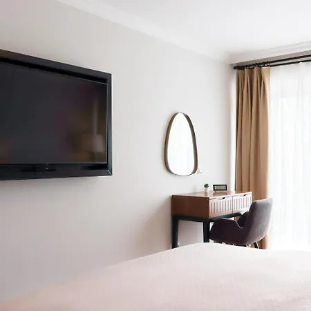 Hochwertige Mit Sonnenterrasse & Gartenblick, Nur Wenige Gehminuten Zum * 샬베우츠