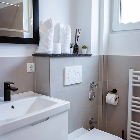 아파트 Hochwertige Mit Sonnenterrasse & Gartenblick, Nur Wenige Gehminuten Zum